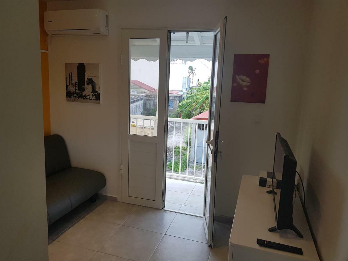 Joli Appartement Avec Vue Au Moule Le Moule Exterior photo