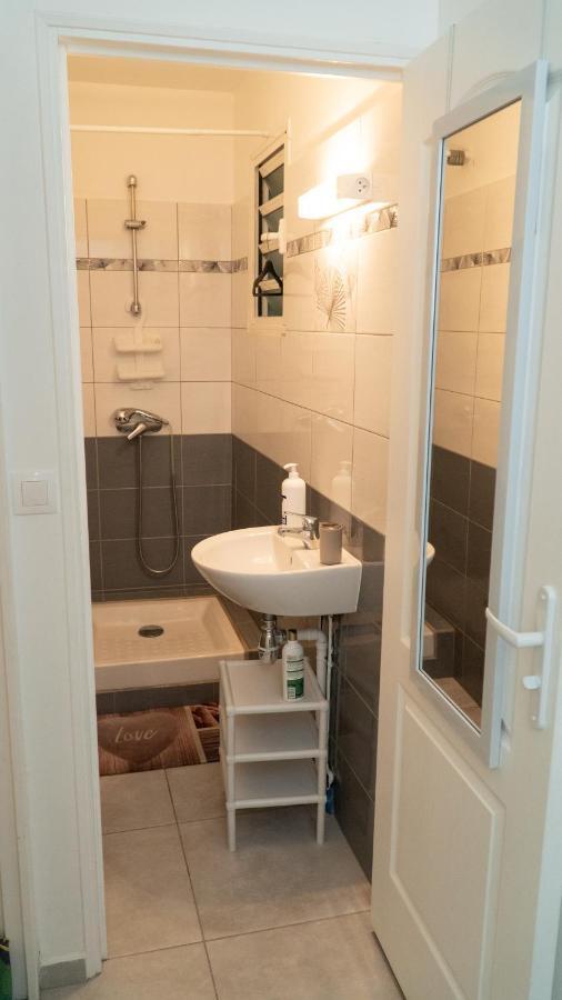 Joli Appartement Avec Vue Au Moule Le Moule Exterior photo